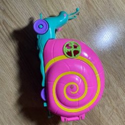 Кукла божья коровка в домике-улитке на колесиках - фото 2