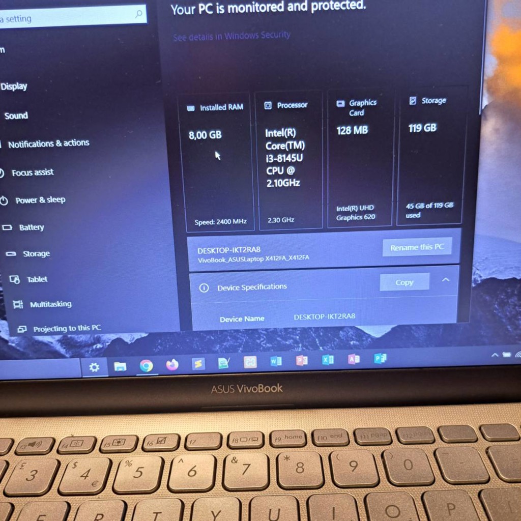 ASUS VivoBook 14