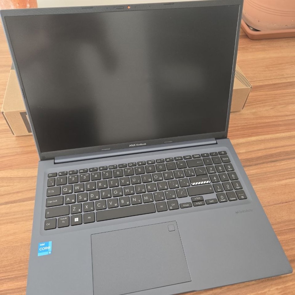 Ноутбук ASUS