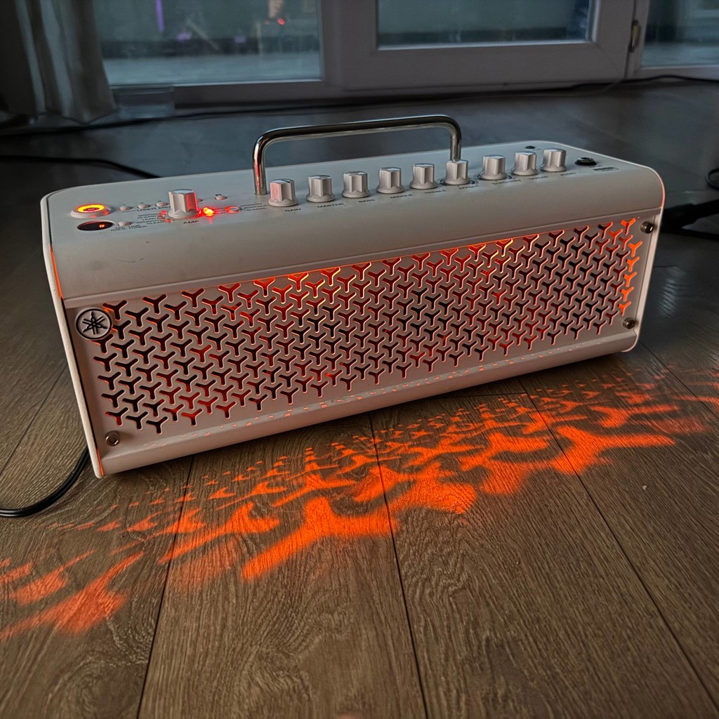 Усилитель для гитары Yamaha THR30II Wireless