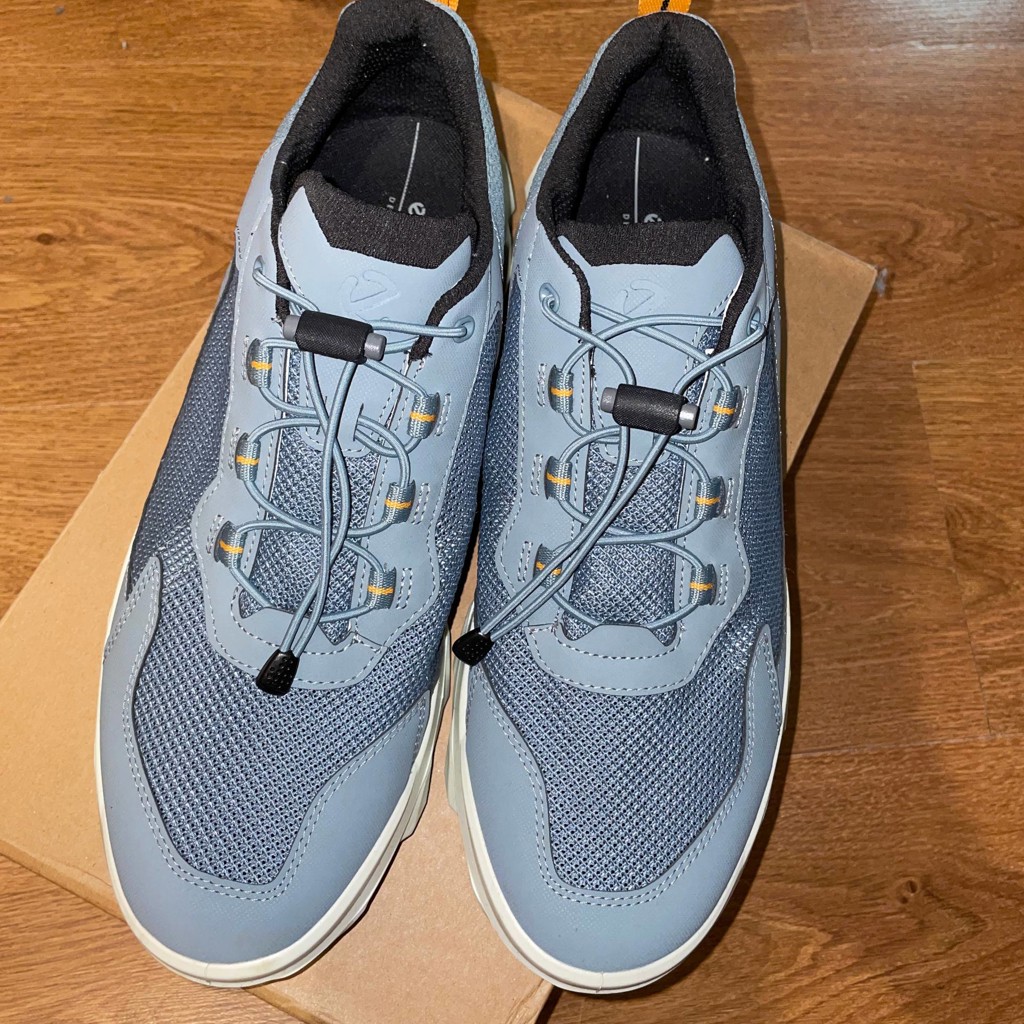 Кроссовки ECCO