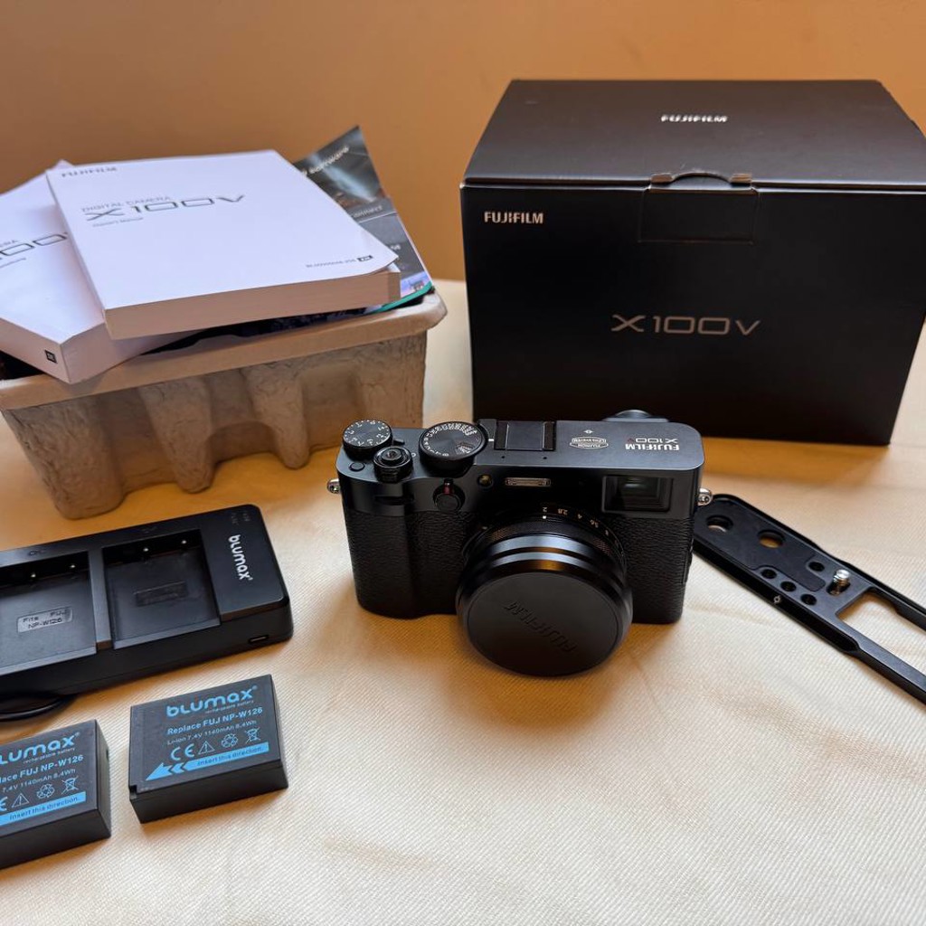 Fujifilm X100V