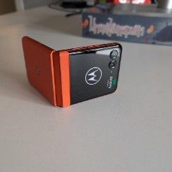 Motorola RAZR (2024) - фото 2