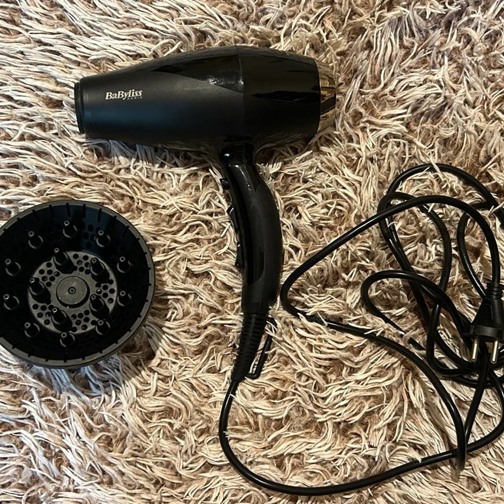 Фен Babyliss с насадкой диффузор