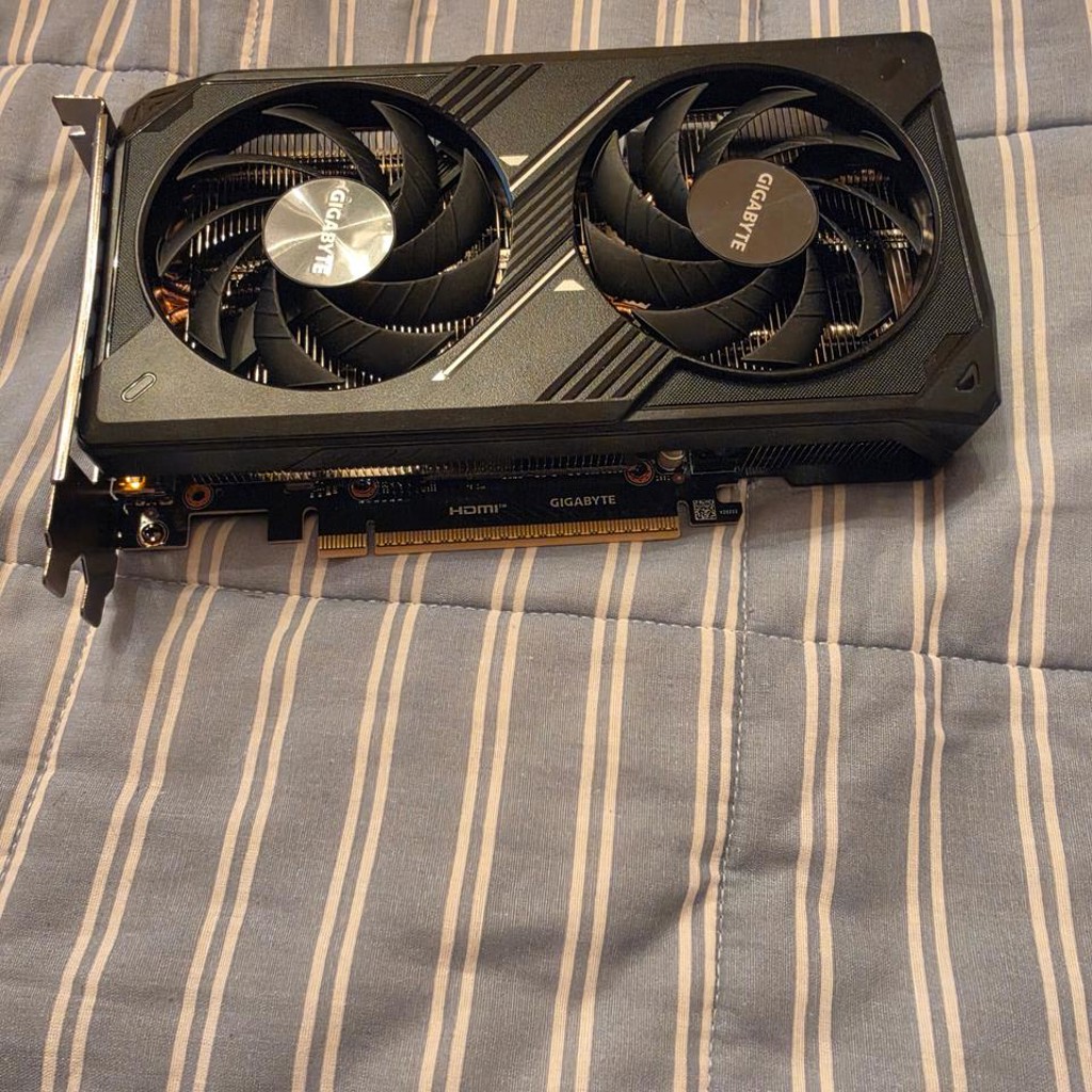 Видеокарта Gigabyte RTX 5060