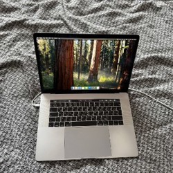 MacBook Pro - фото 2