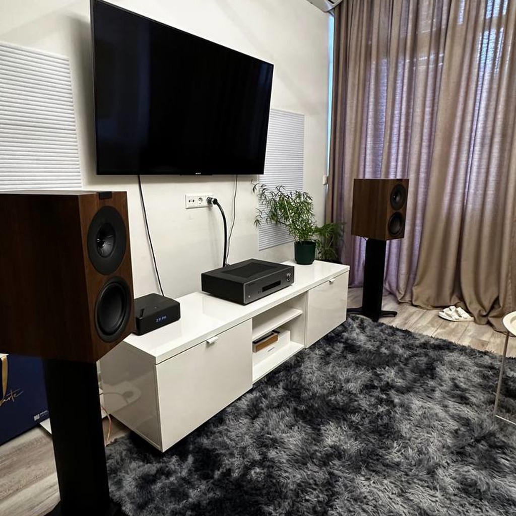 Интегральный усилитель Cambridge Audio CXA61