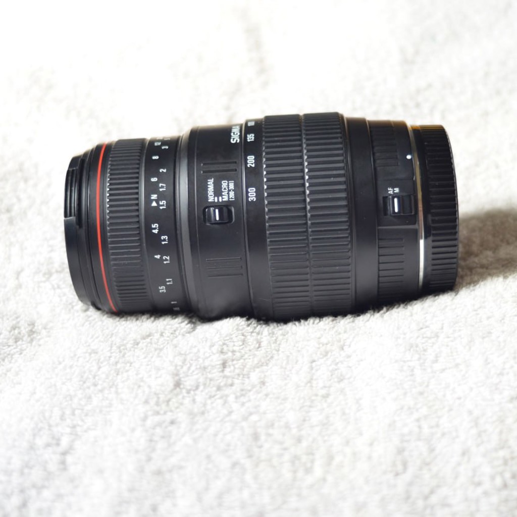 Объектив Sigma 70-300 APO Macro Super