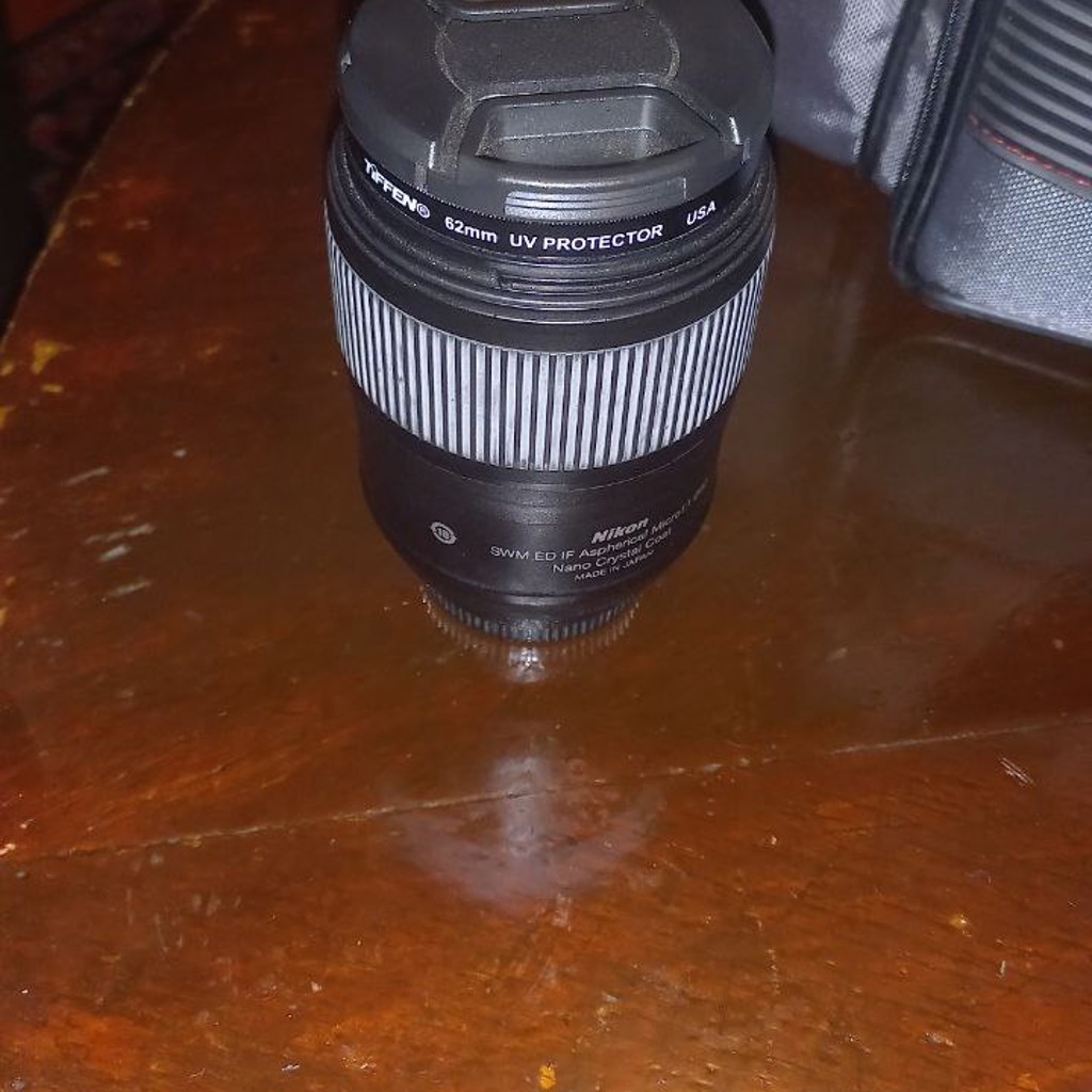 Объектив Nikon 18-55мм