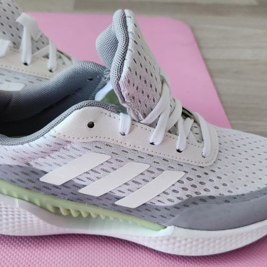 Кроссовки Adidas