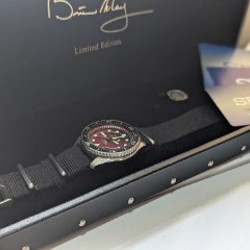 Часы Seiko BRIAN MAY RED SPECIAL Limited Edition - фото 3