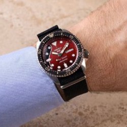 Часы Seiko BRIAN MAY RED SPECIAL Limited Edition - фото 4