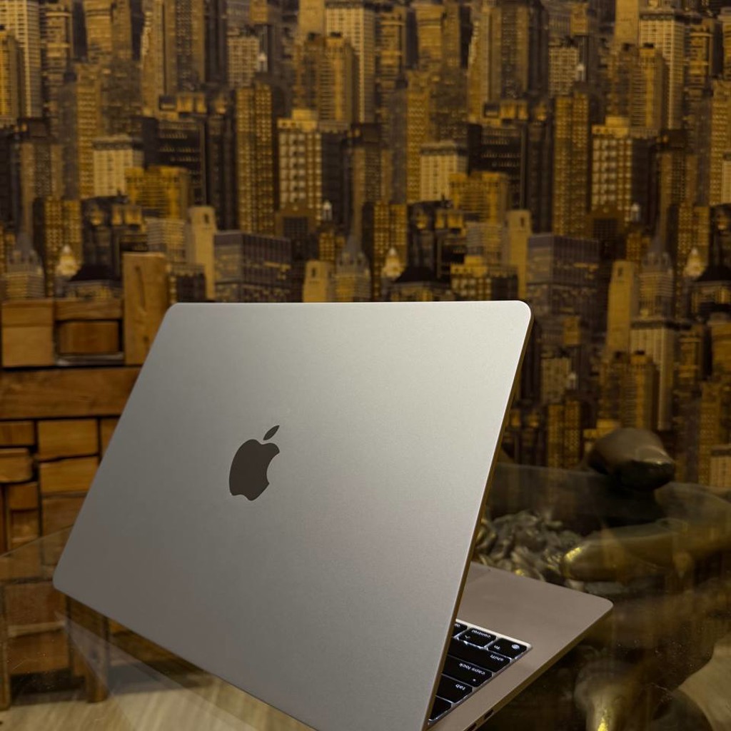 Macbook Air M3 2024