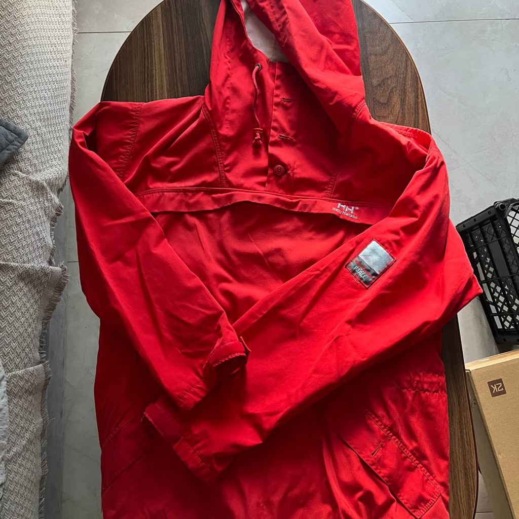 Тканевый анорак Helly Hansen