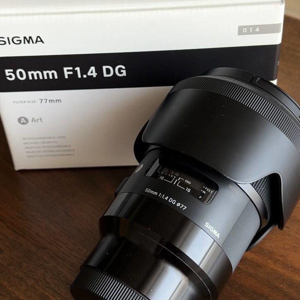 Объектив Sigma 50mm f/1.4 Art DG