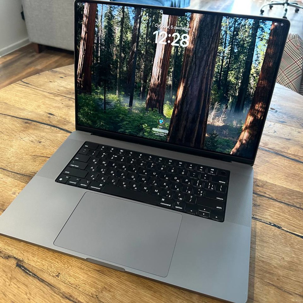 MacBook Pro 16'
