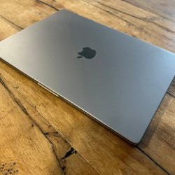 MacBook Pro 16' - фото 2