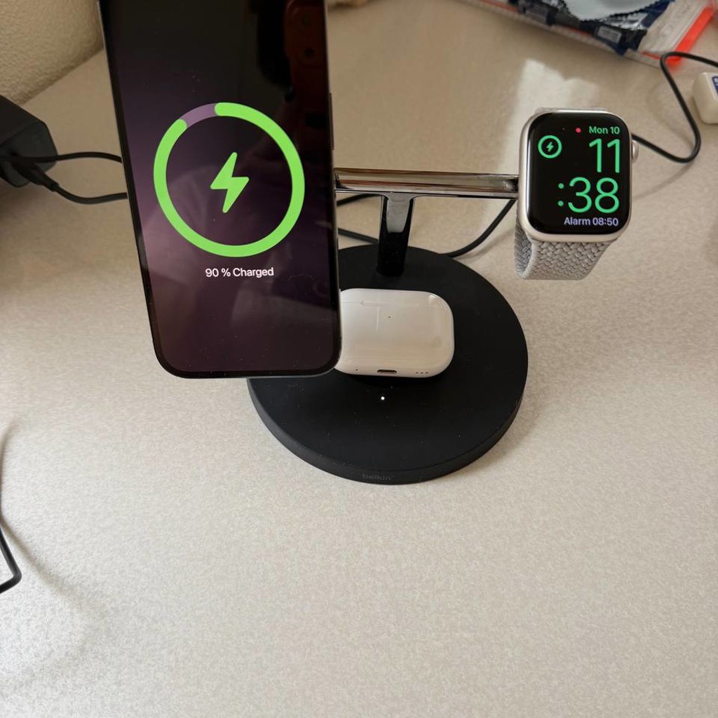 Беспроводная зарядка Belkin 3-in-1