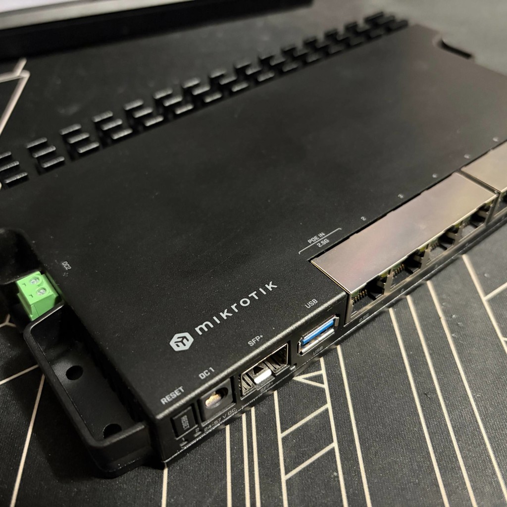 MikroTik RB5009UG+S+IN