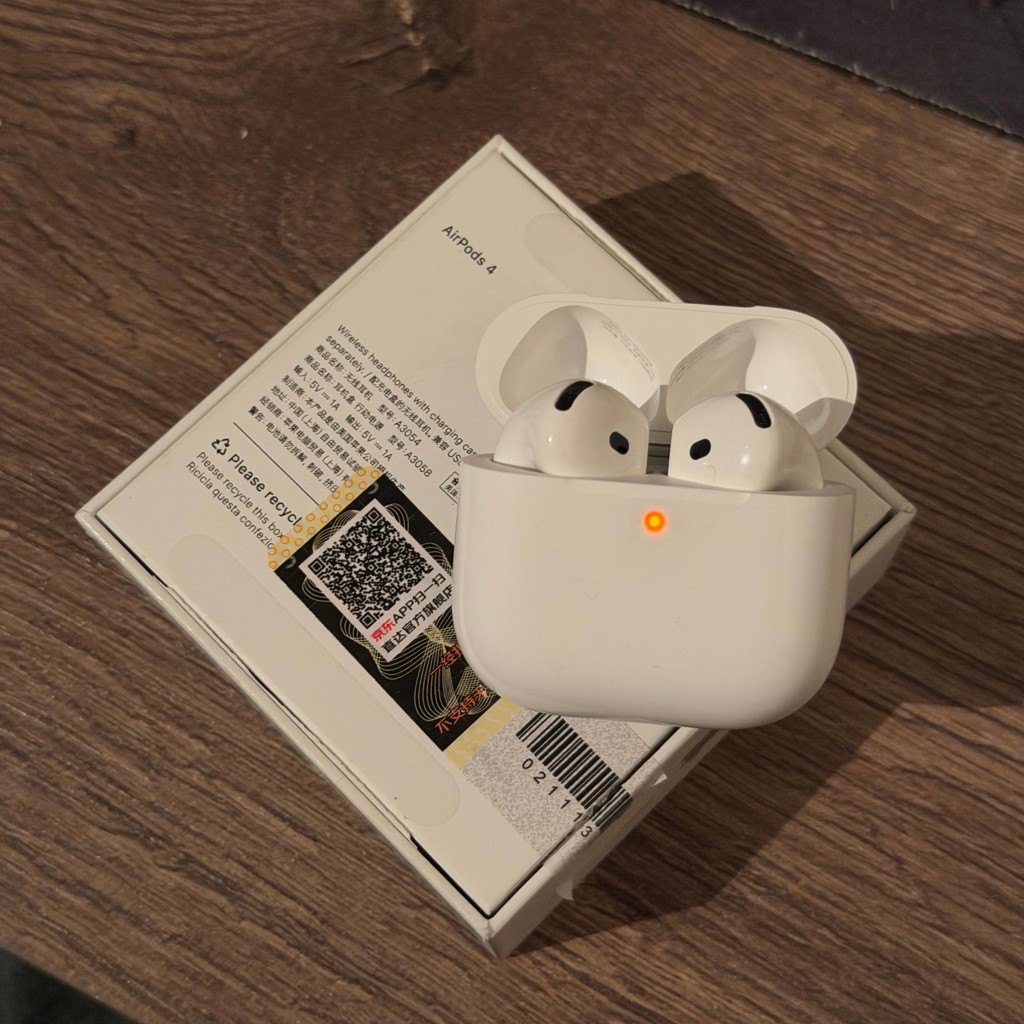 AirPods 4