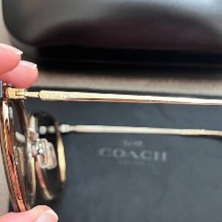 Солнцезащитные очки Coach - фото 6