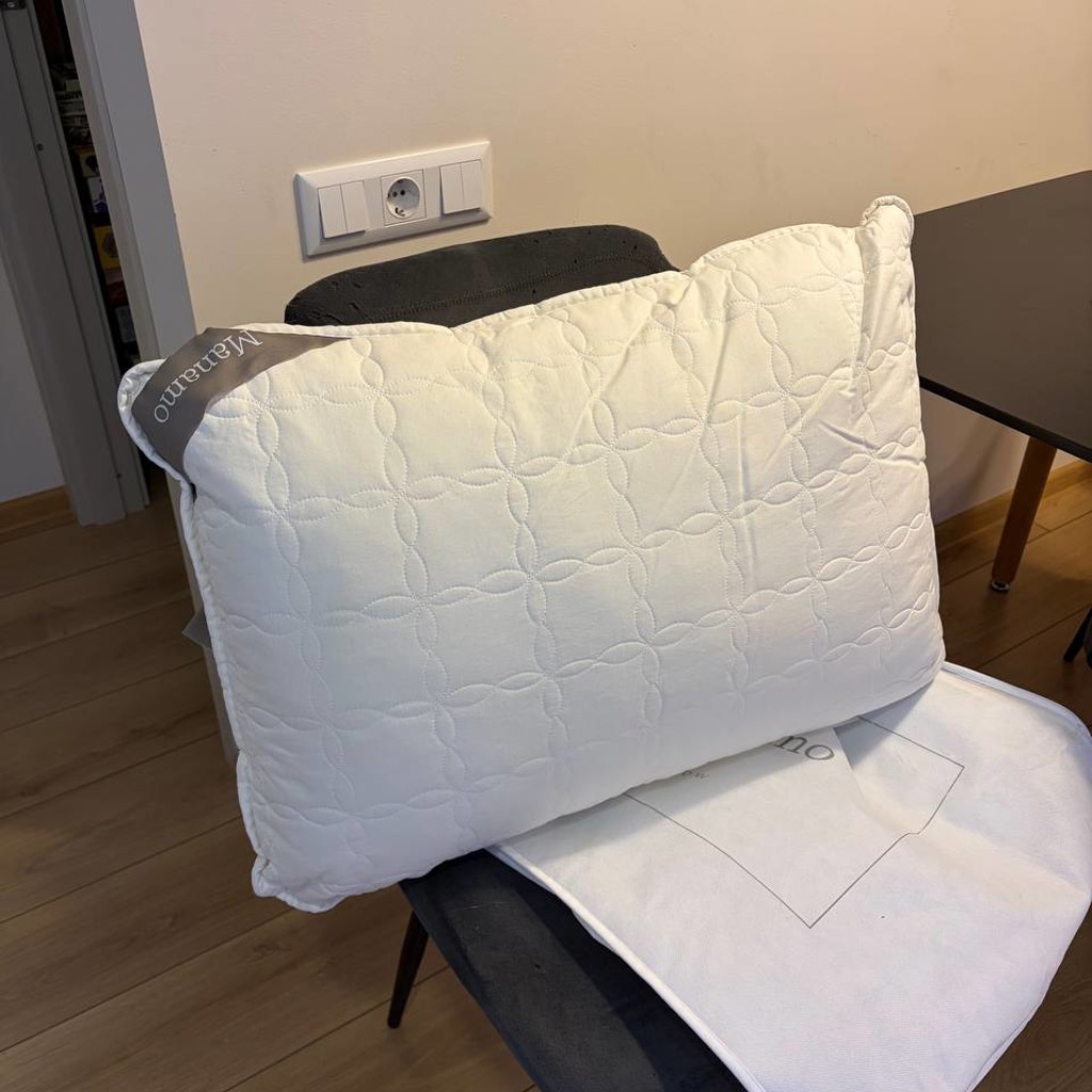 Подушка Manamo Sway Pillow