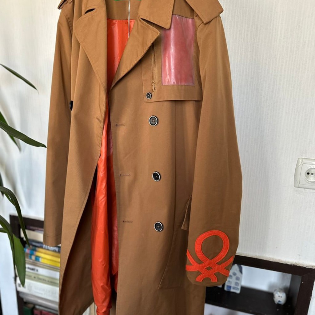 Плащ Benetton