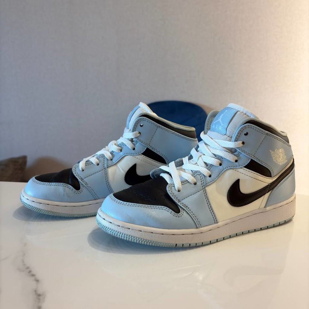 Кроссовки Air Jordan 1 Mid