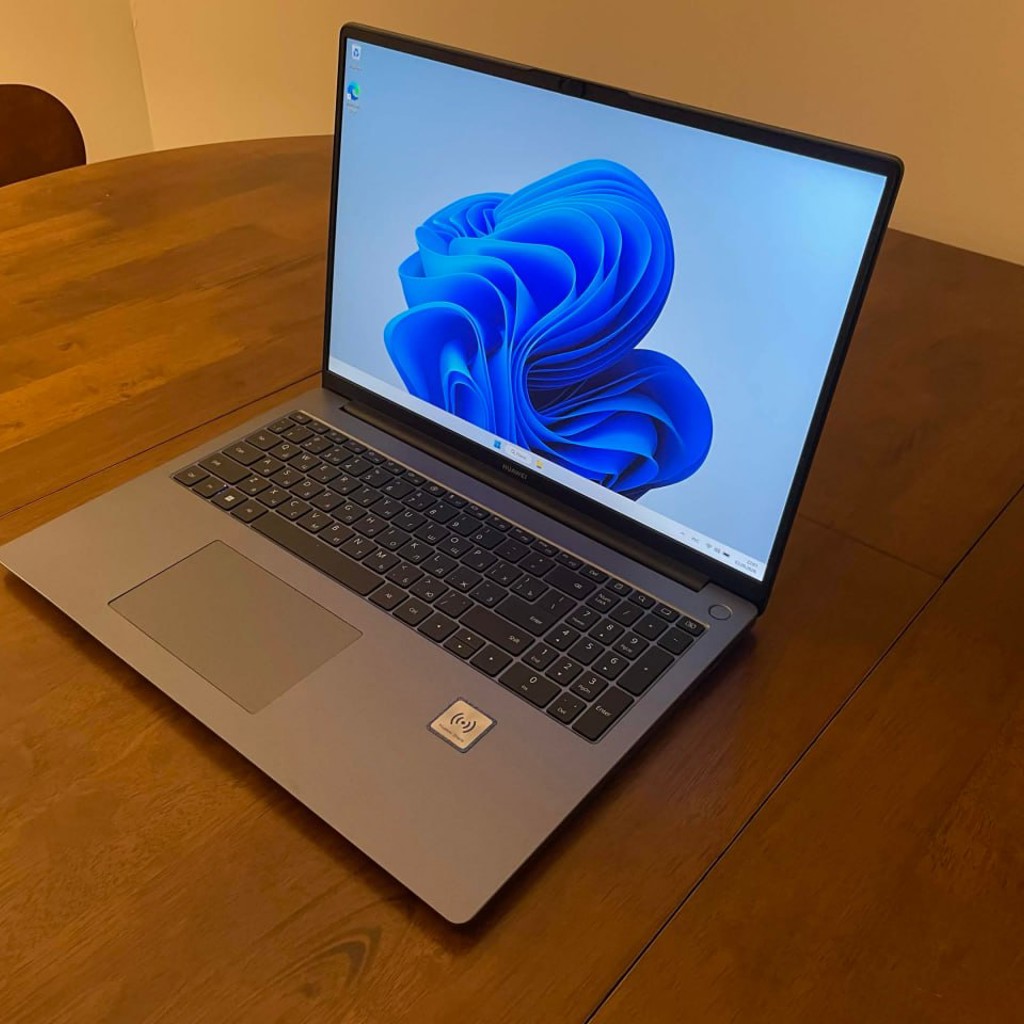 HUAWEI MateBook 16 MCLG-X