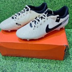 Футбольные бутсы Nike Tiempo Legend 10 Academy - фото 2