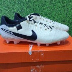 Футбольные бутсы Nike Tiempo Legend 10 Academy - фото 4
