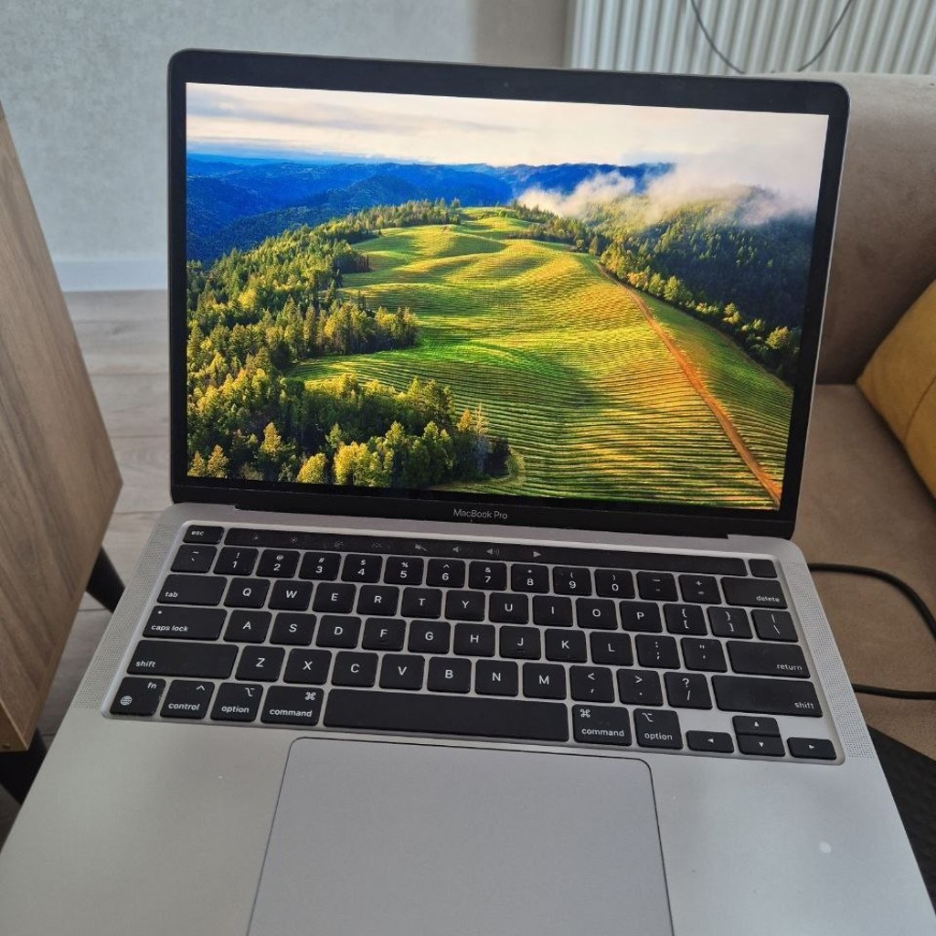 MacBook Pro 13inch M2 2022