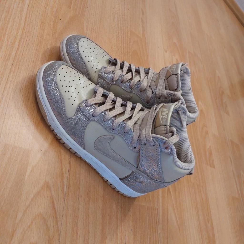Кроссовки Nike