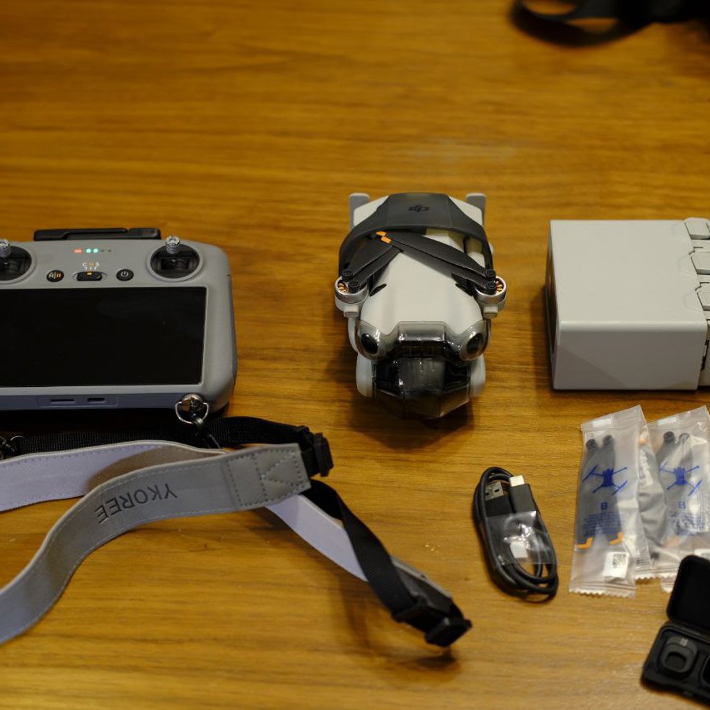 DJI Mini 4 Pro Fly More Combo Plus