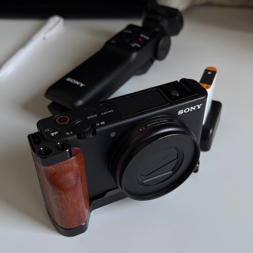 Камера Sony ZV-1