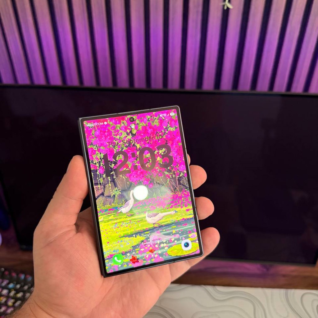 Samsung Galaxy Z Fold 8