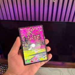 Samsung Galaxy Z Fold 8 - фото 1