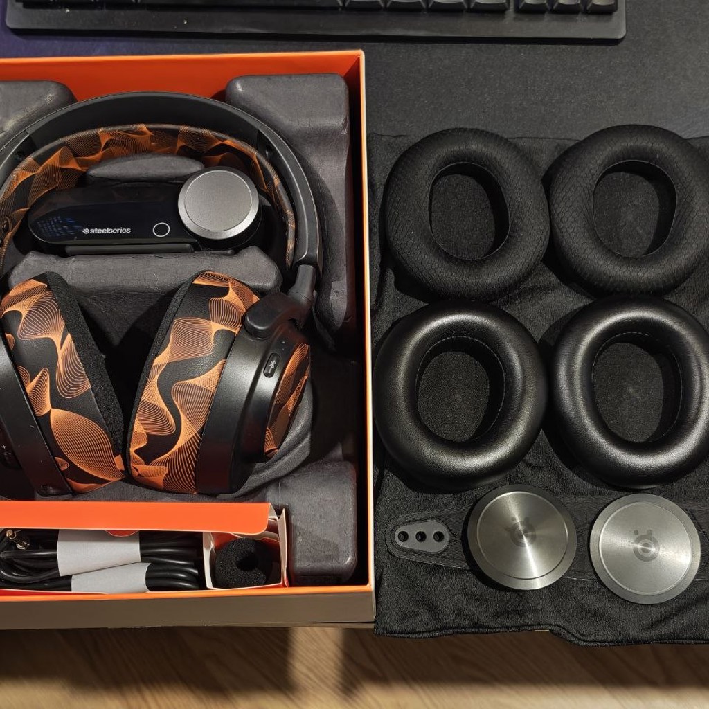 Наушники Arctis Nova Pro Wireless