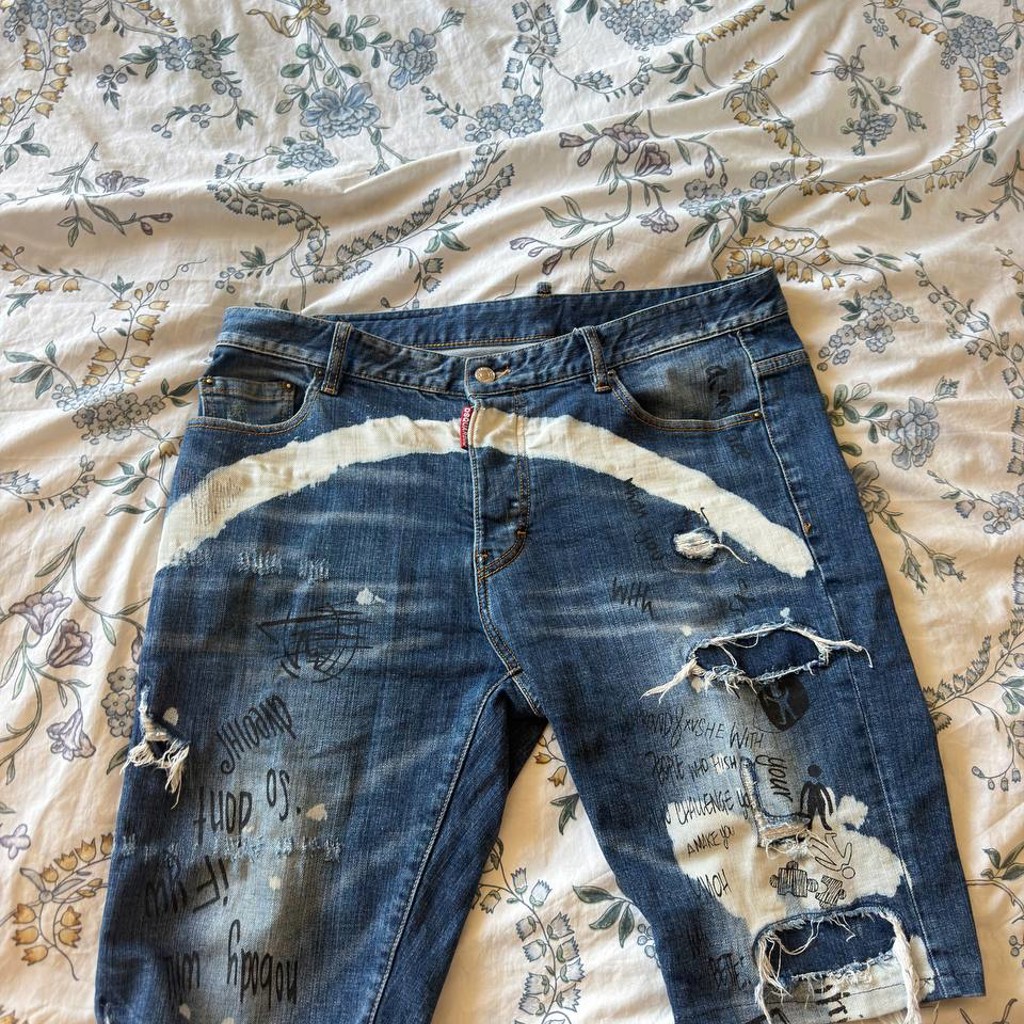 Dsquared2 Slim Jeans / Custom Shorts