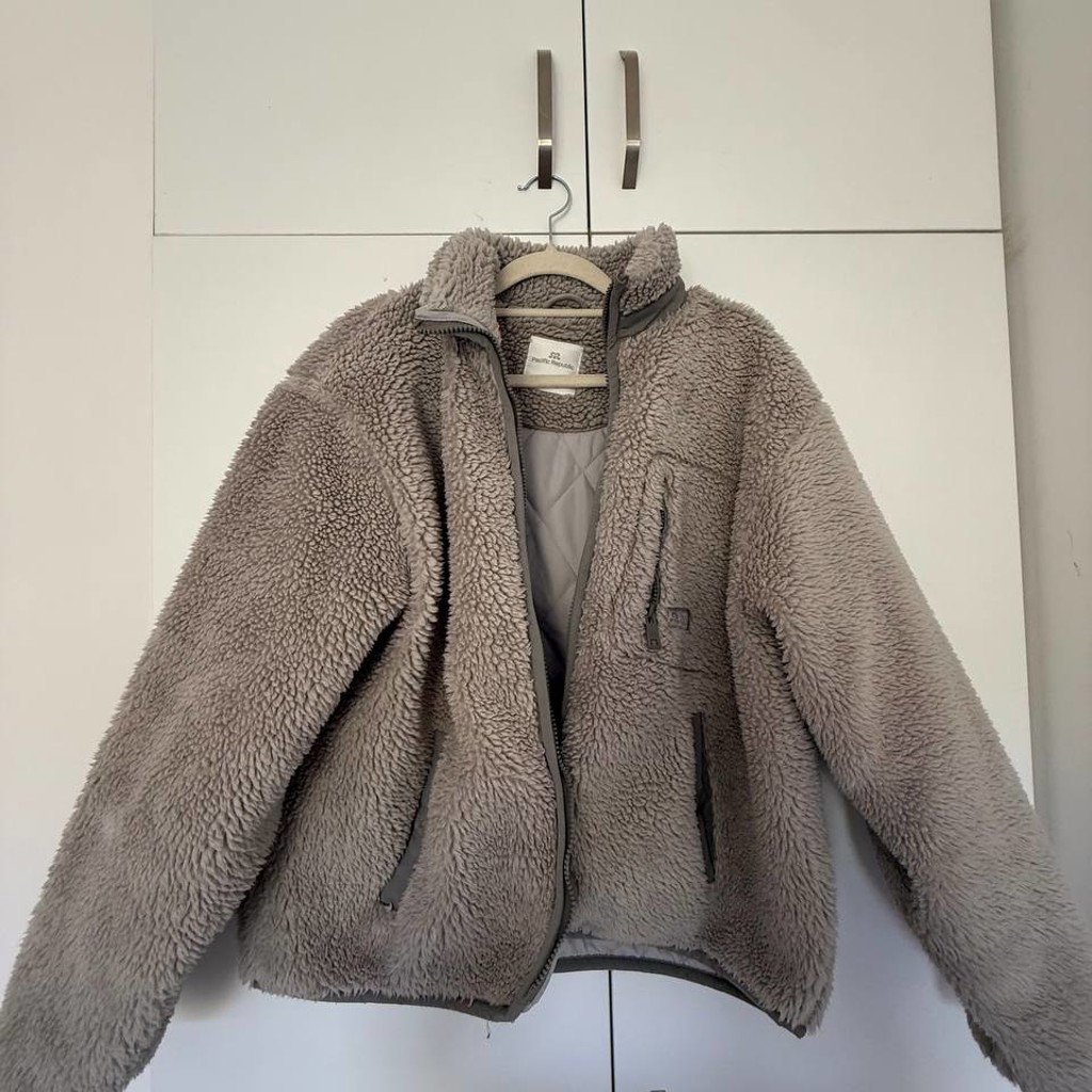 Куртка Pull&Bear женская