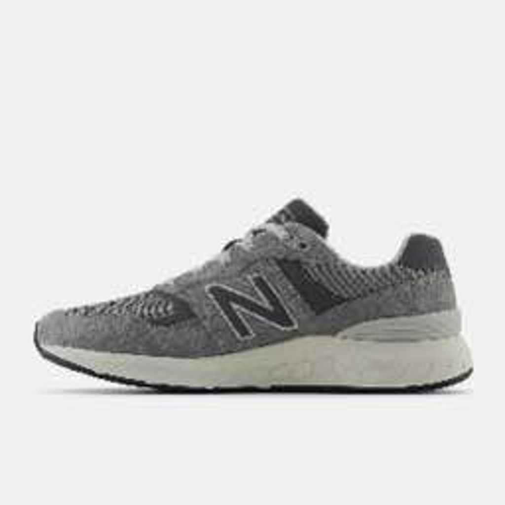 Кроссовки New Balance MW880CA6