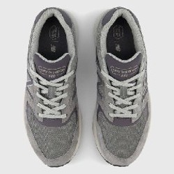 Кроссовки New Balance MW880CA6 - фото 4