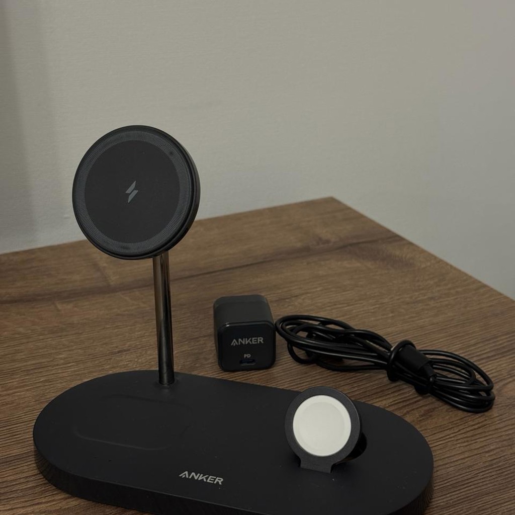Anker 3-in-1 Wireless Charging Station
