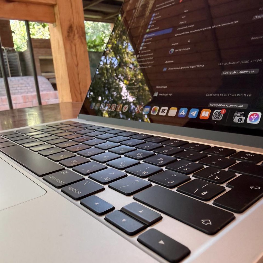 MacBook Air M2