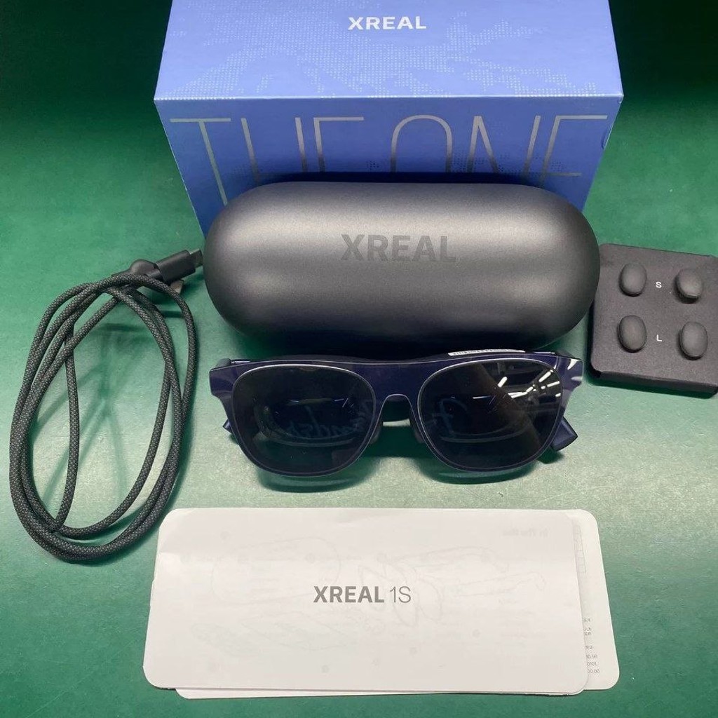 Очки Xreal 1s