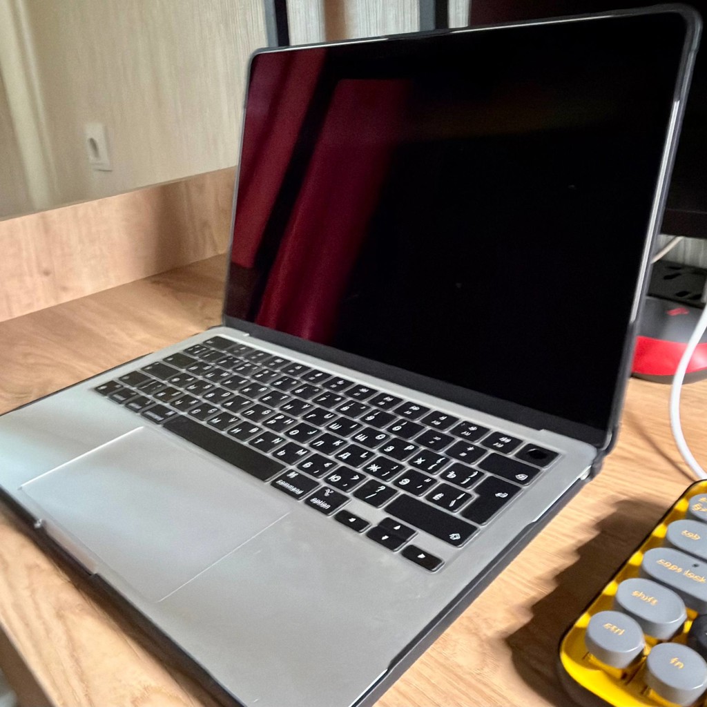 MacBook Air 13 (M3)