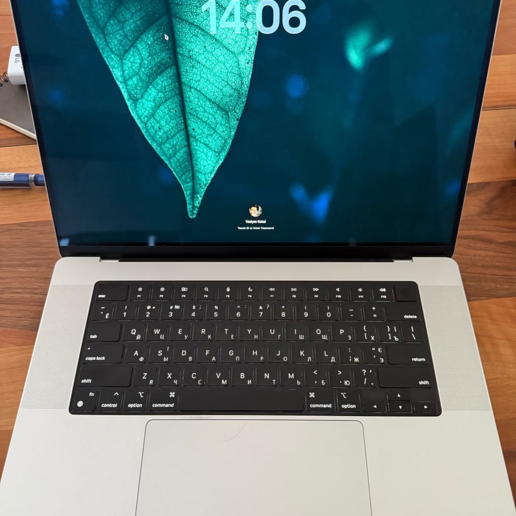 MacBook Pro 16 дюймов