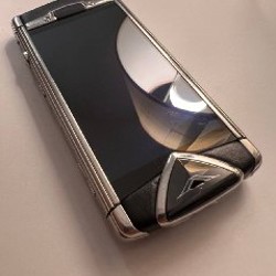 Телефон Vertu Constellation T - фото 8