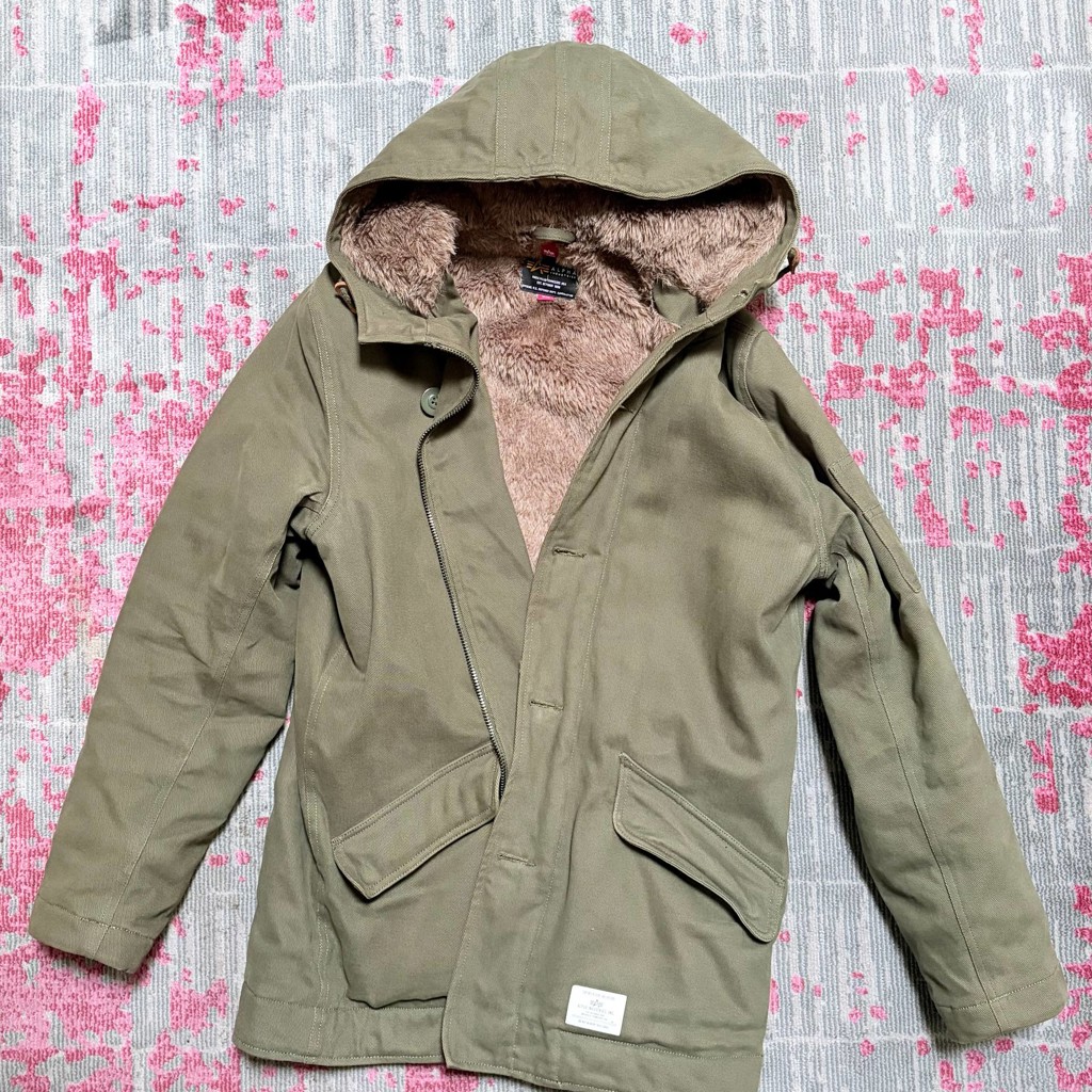 Парка Alpha industries
