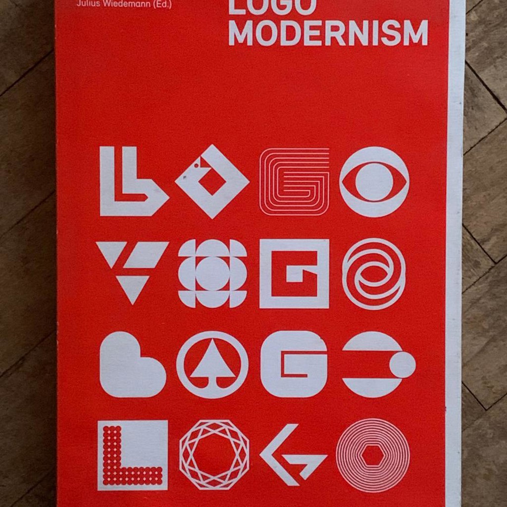 Logo Modernism